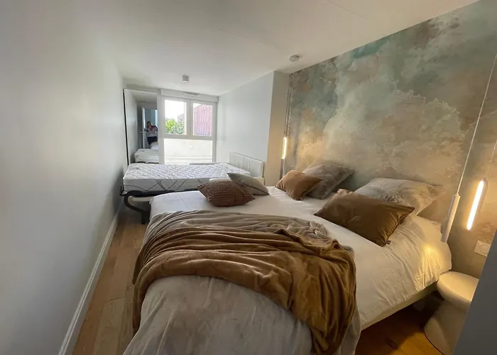 Face Pieds Dans L'eau Duplex 4 155 M2 8-12 Personnes