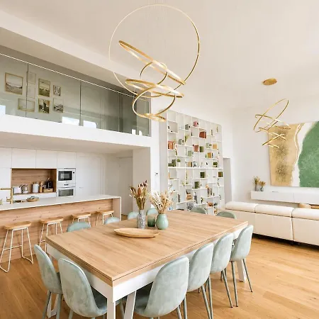 Julia - Incroyable Duplex Face - 4 - 155 M2 Appartement