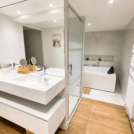 Apartment Julia - Incroyable Duplex Face Mer - 4 Chambres - 155 M2